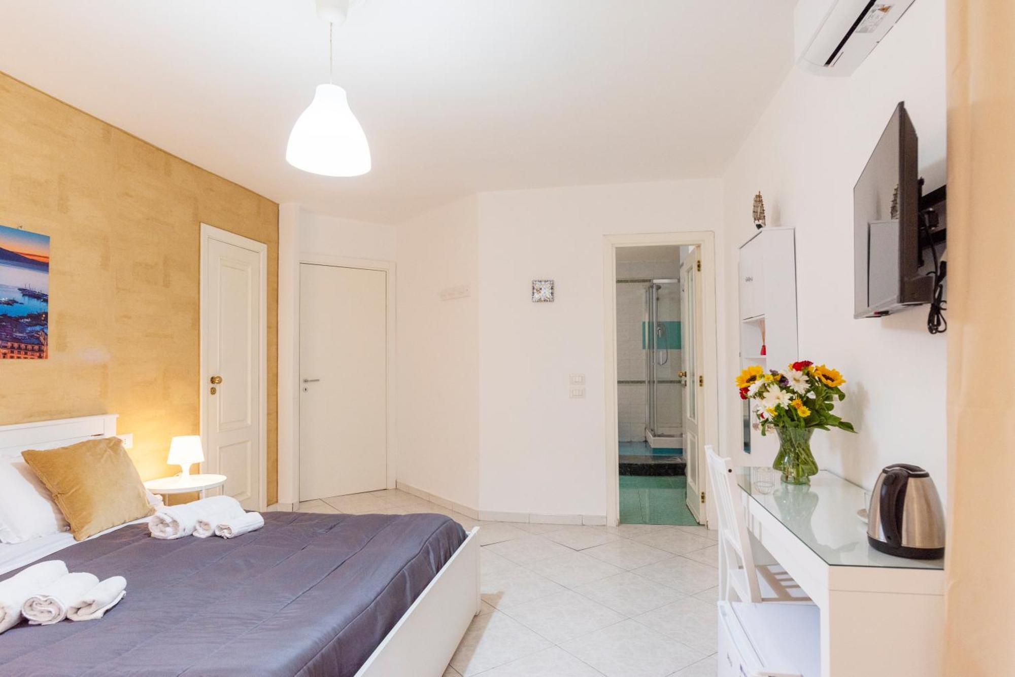 Napoli Centro, Dm Suites Eksteriør bilde