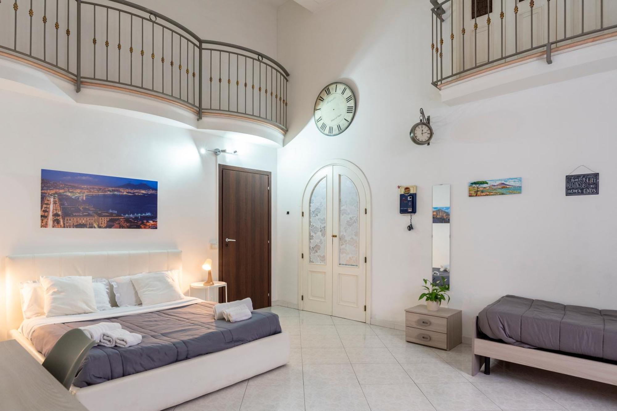 Napoli Centro, Dm Suites Eksteriør bilde