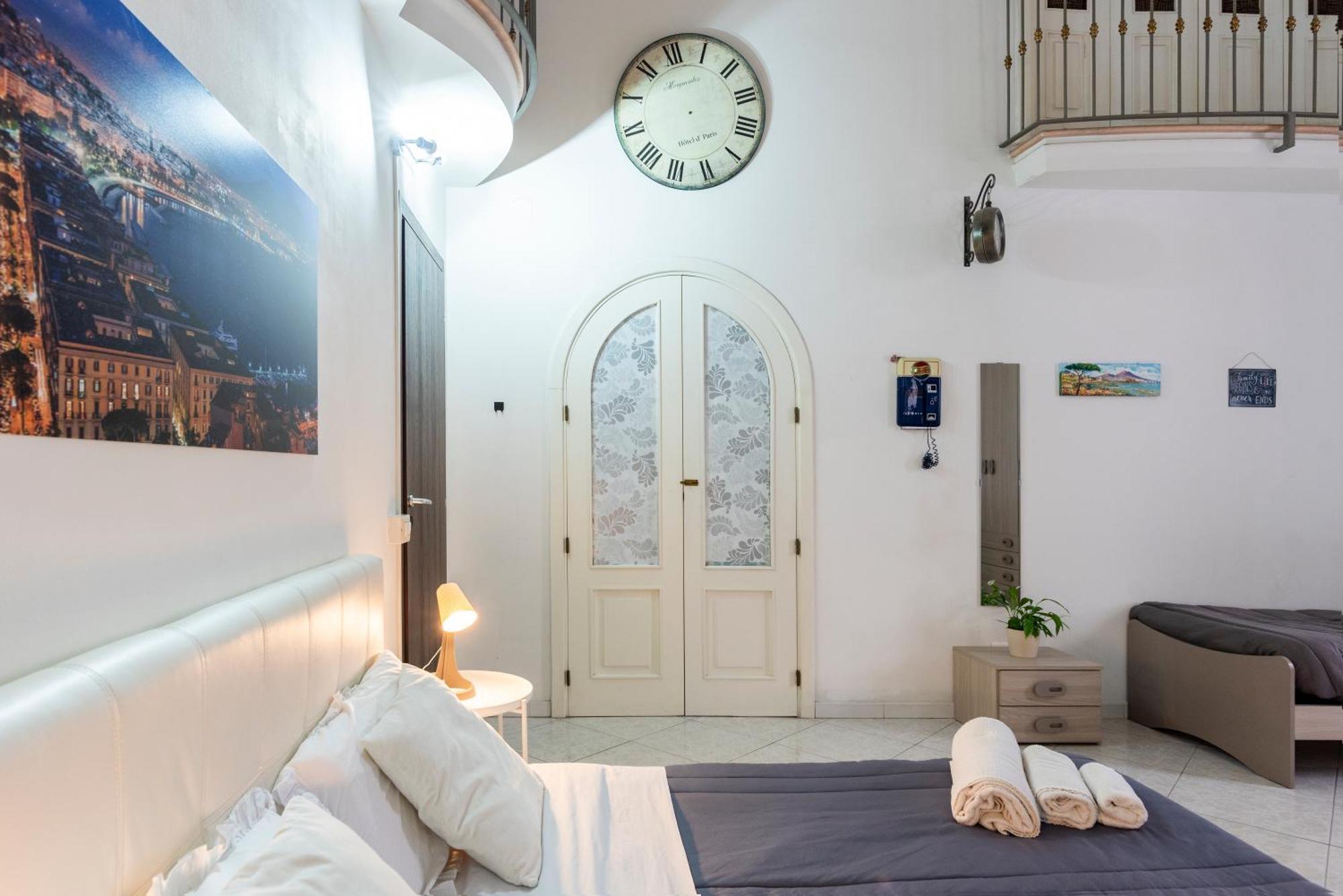 Napoli Centro, Dm Suites Eksteriør bilde